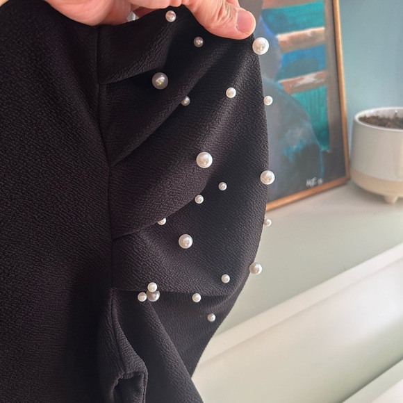 Elegant Black Pearl-Embellished Women's Top M - Picture 12 of 16